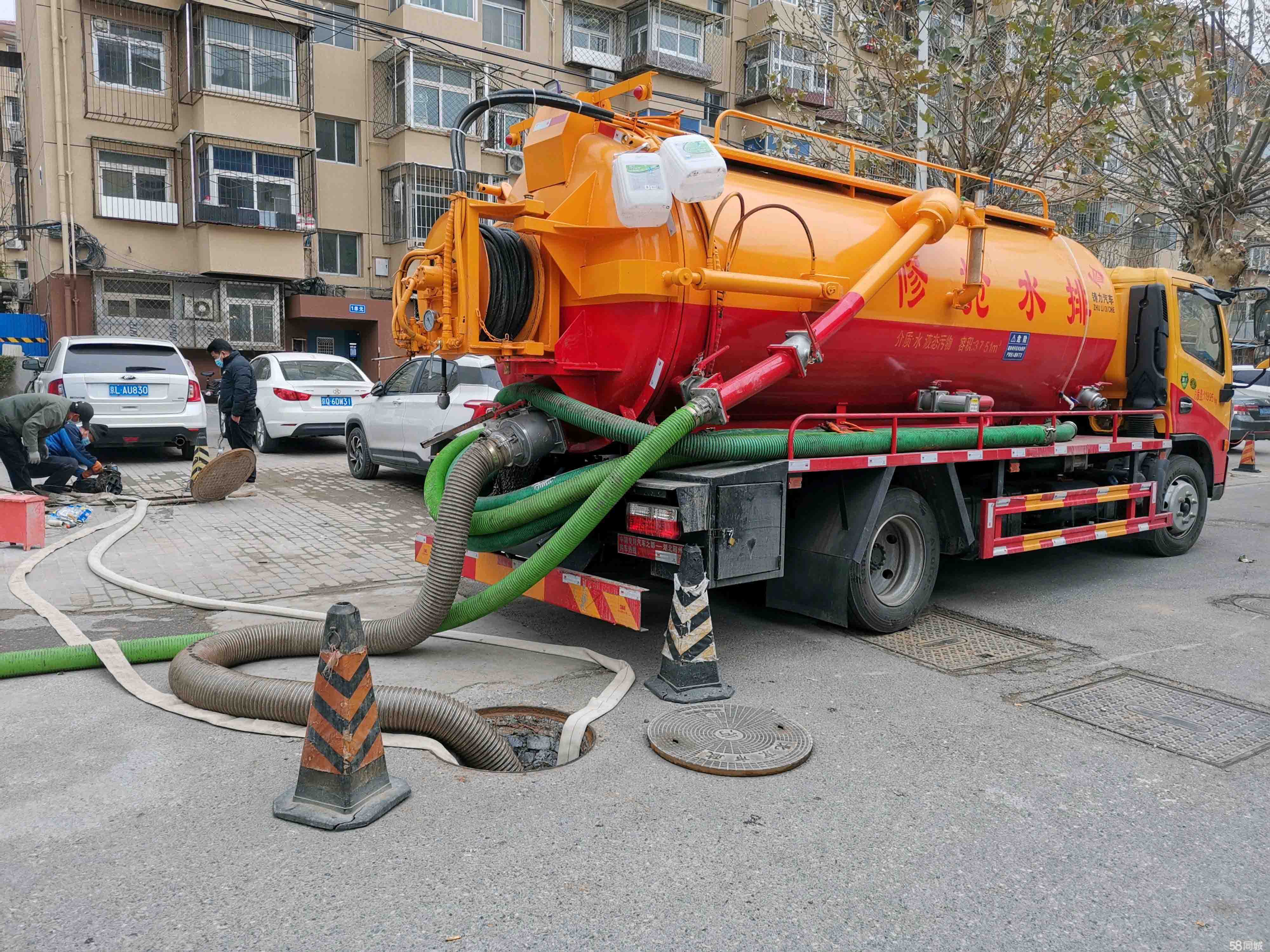 君山抽粪吸污